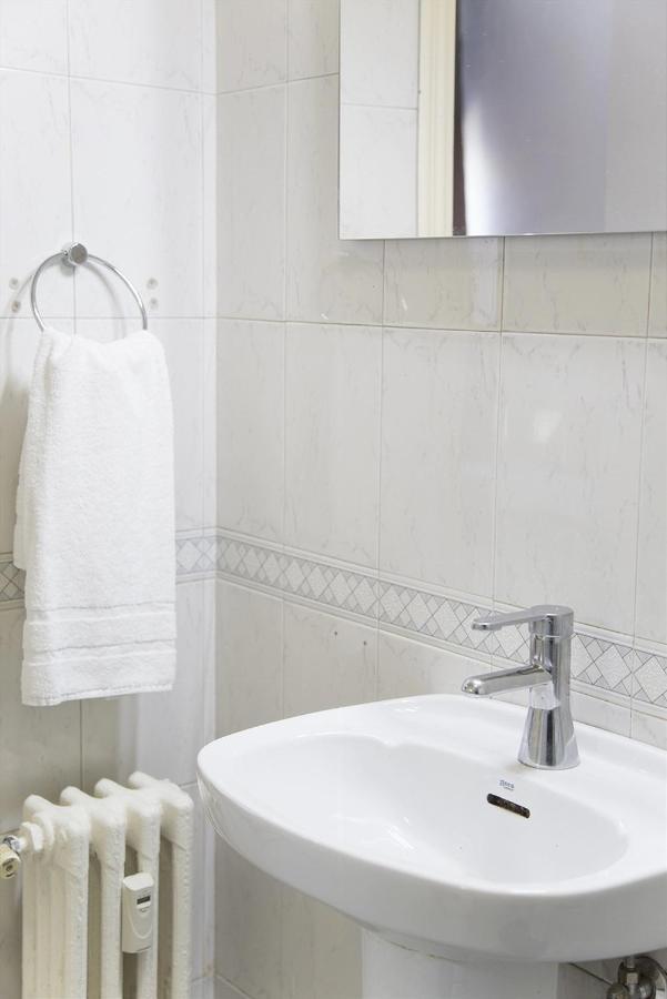 Apartamento En Plaza Callao Madrid Exteriör bild