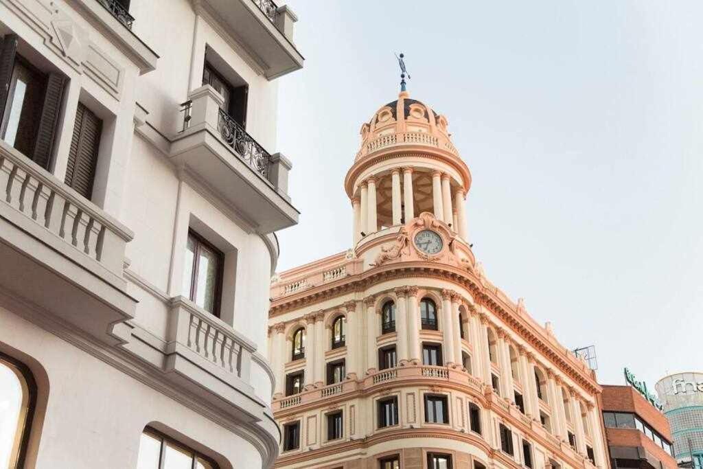 Apartamento En Plaza Callao Madrid Exteriör bild